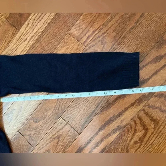 Gap Wool Blend Cardigan Sweater Women’s Long Sleeve Button Down Blue Aztec Sz M - Picture 10 of 13